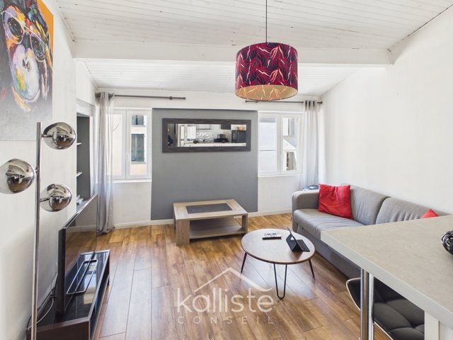 STUDIO avec coin nuit rue Fesch photo 2