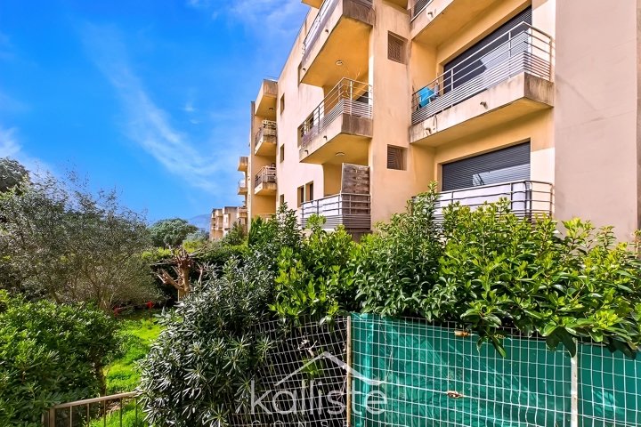 Grand T3 lumineux avec terrasse – Résidence A Spusata – Quartier Madunuccia – Ajaccio