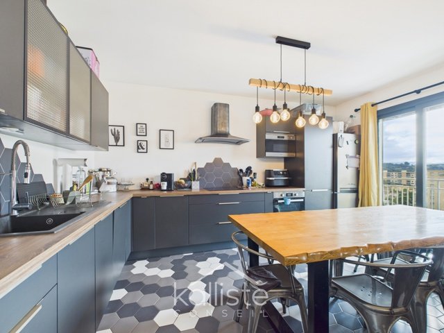 Appartement 4 pièces lumineux avec terrasse – Ajaccio Pietralba - photo 4