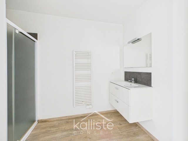 Studio récent avec parking à Ajaccio – Boulevard Louis Campi - photo 6