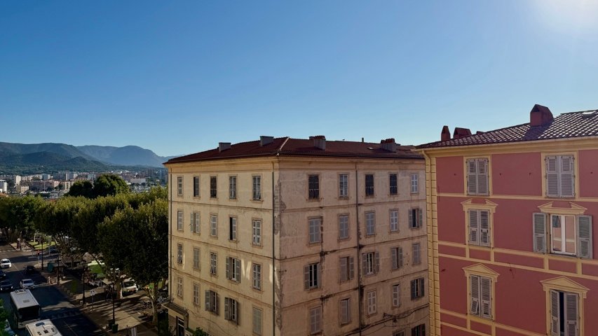 Appartement 5 pièces de 125 m² – Cours Napoléon, Ajaccio photo 2