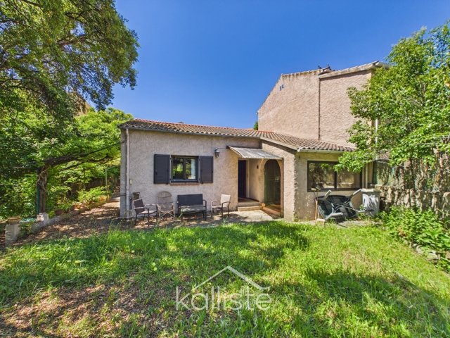 Rare à Ajaccio : maison de plain-pied avec 700 m² de terrain en ville