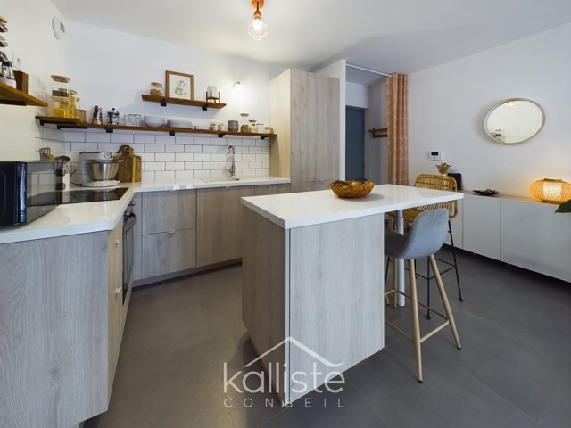 Appartement F2 et sa spacieuse terrasse – Ajaccio Rocade - photo 6