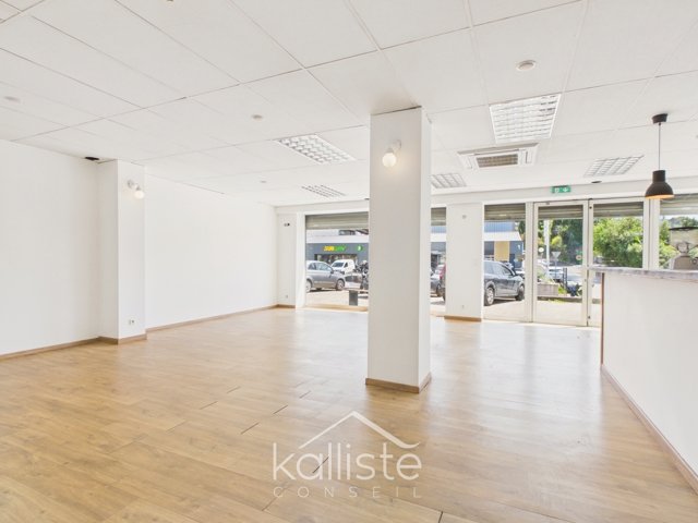 Local commercial 114.51m² Ajaccio – Mezzavia - photo 5