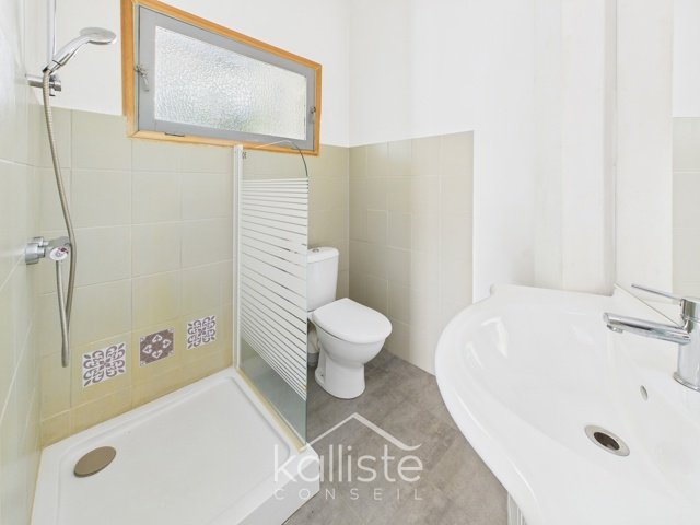 Ajaccio – T3 rue Colomba, à deux pas de la place Miot - photo 7