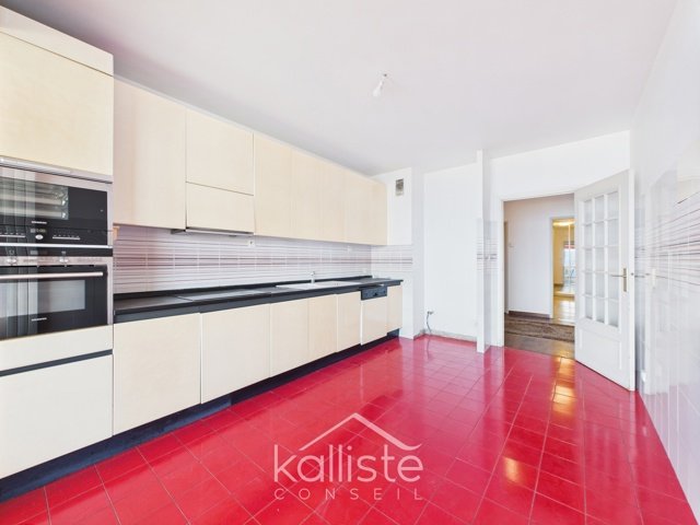 Vue mer exceptionnelle – Appartement familial avec terrasse, garage et cave – Quartier Salario, Ajaccio - photo 9