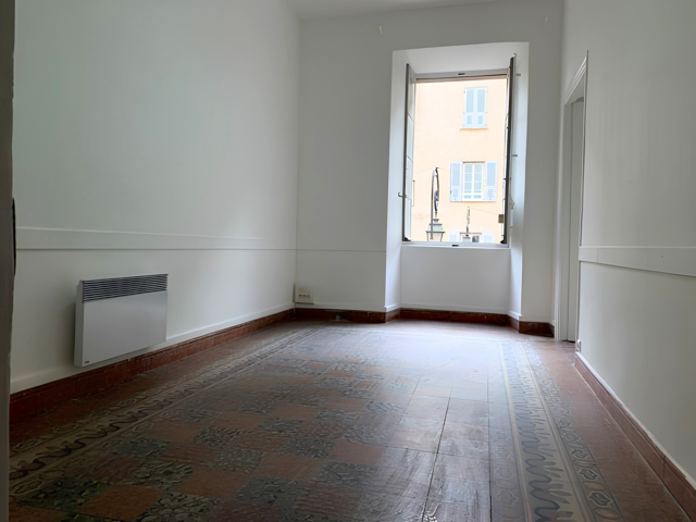 Cours Napoléon – Local professionnel au cœur d’Ajaccio - photo 5