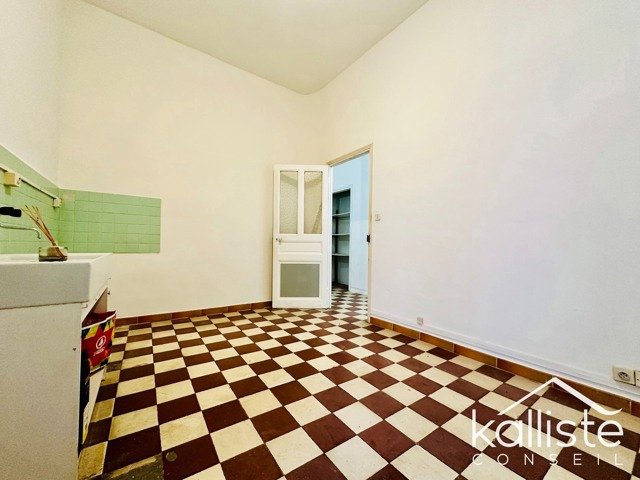 Appartement 3 pièces à rénover Cours Napoléon - photo 6