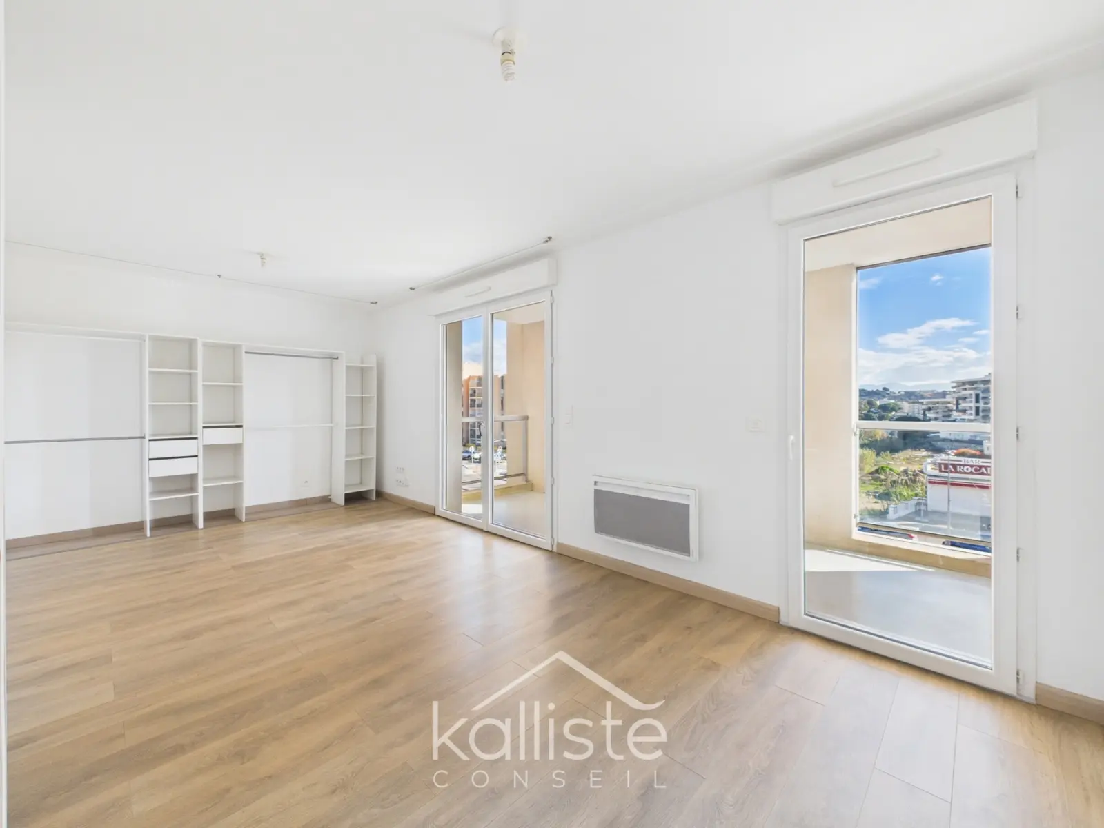 Studio récent avec parking à Ajaccio – Boulevard Louis Campi - photo 1