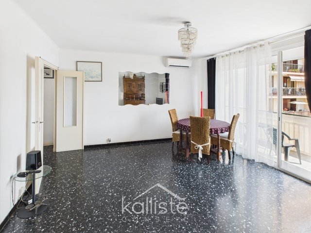 Spacieux T4 avec grand balcon, grenier et parking – Quartier Candia, Ajaccio photo 3