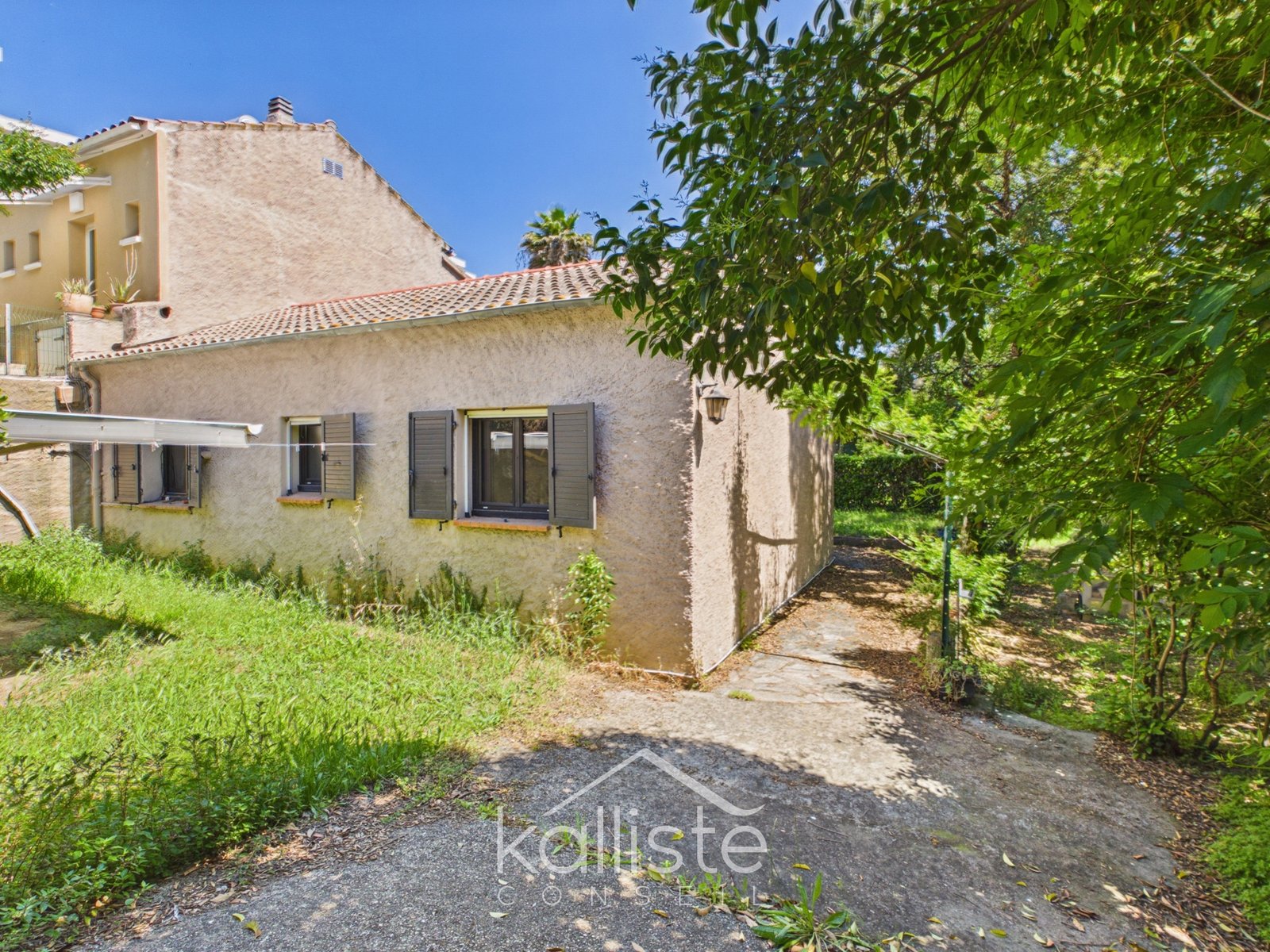Rare à Ajaccio : maison de plain-pied avec 700 m² de terrain en ville photo 2