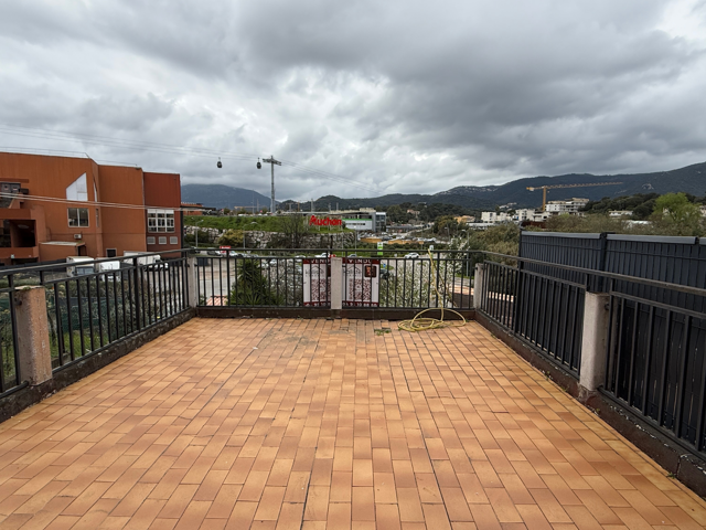 Maison T4 avec terrasse, garage et extérieur à Mezzavia
