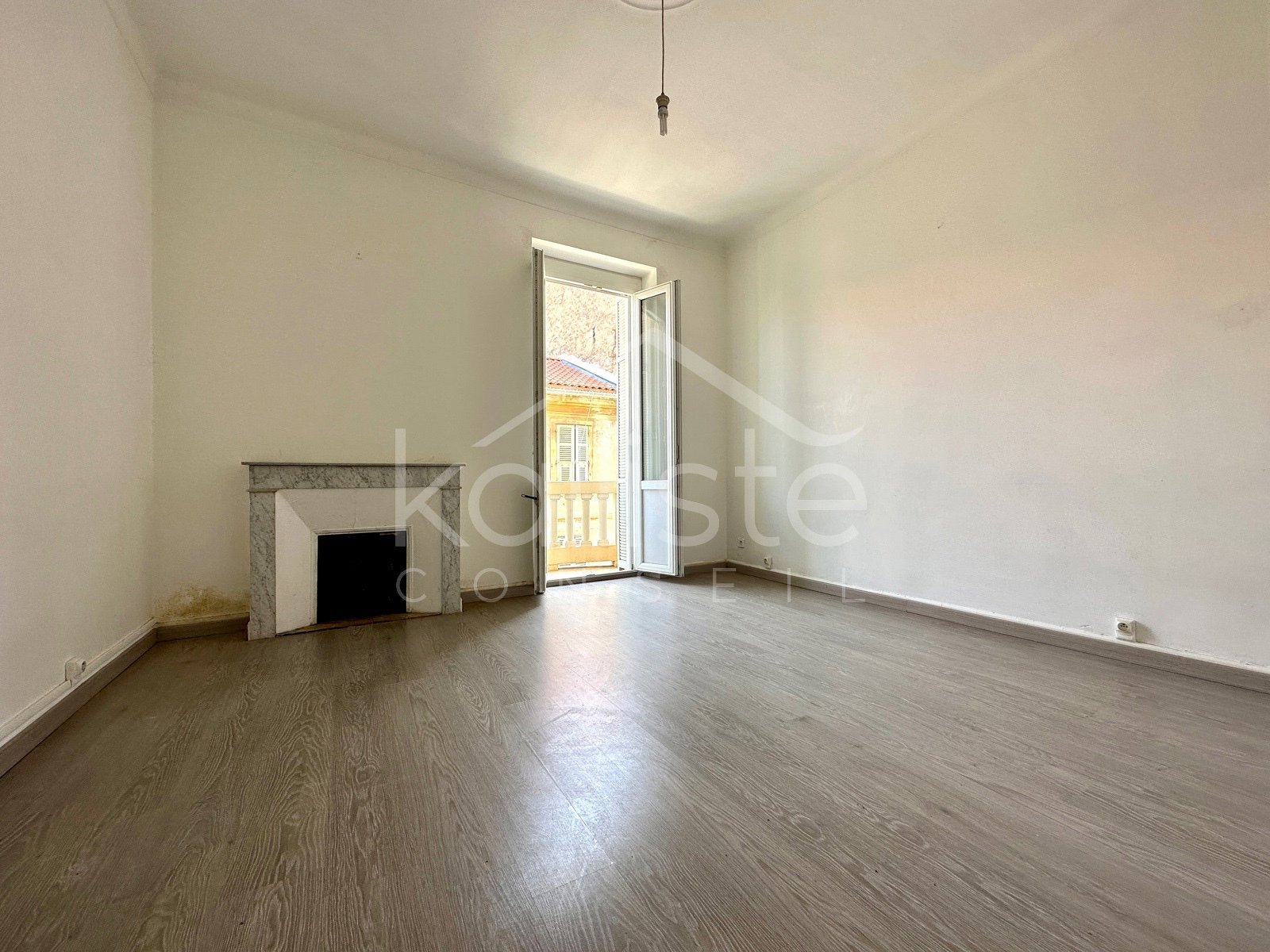 &lsquo;Appartement 4 pièces à rénover – Ajaccio photo 2