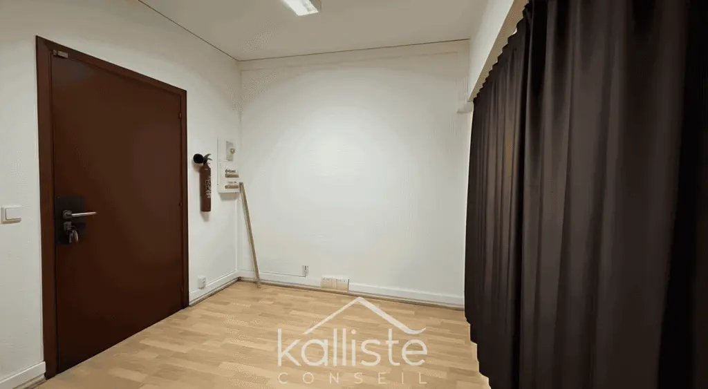 Local de 93 m² – Ajaccio Cours Général Leclerc photo 3