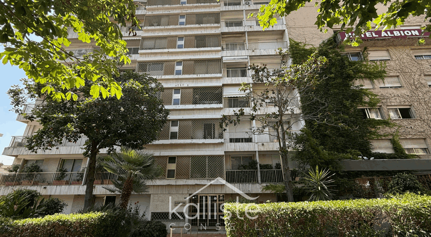 Local de 93 m² – Ajaccio Cours Général Leclerc