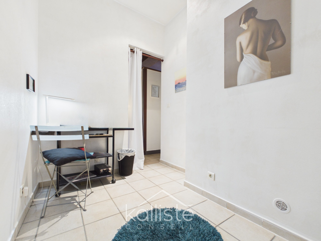 Local commercial 50 m² à Ajaccio – Boulevard Fred Scamaroni - photo 8