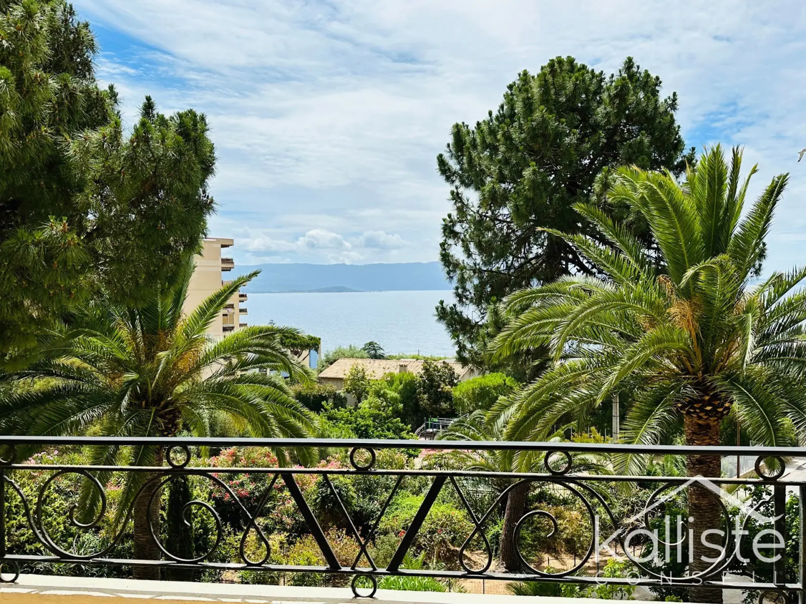 Appartement 4 pièces de 126m2 à Ajaccio Sanguinaires - photo 1