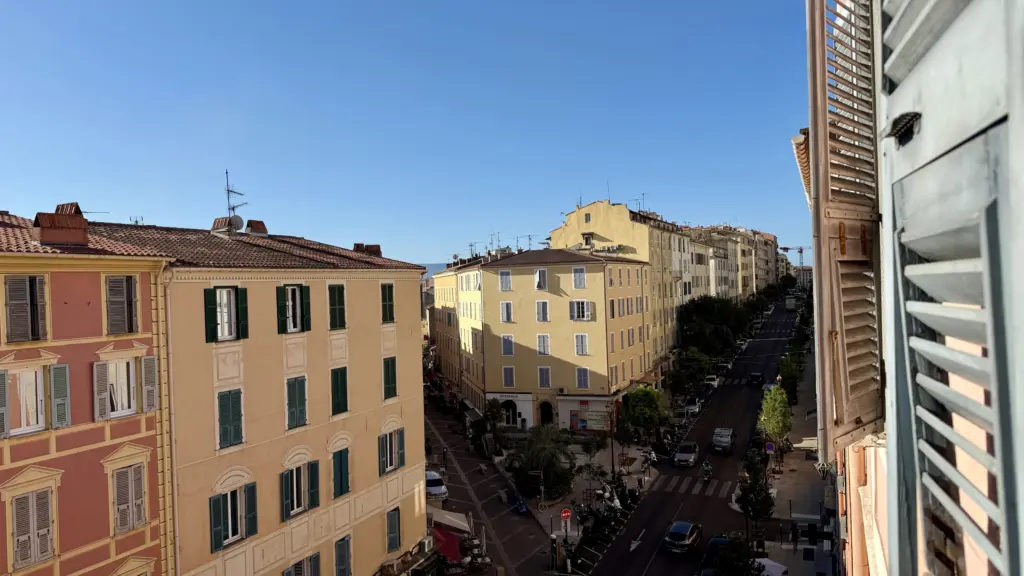 Appartement 5 pièces de 125 m² – Cours Napoléon, Ajaccio photo 3