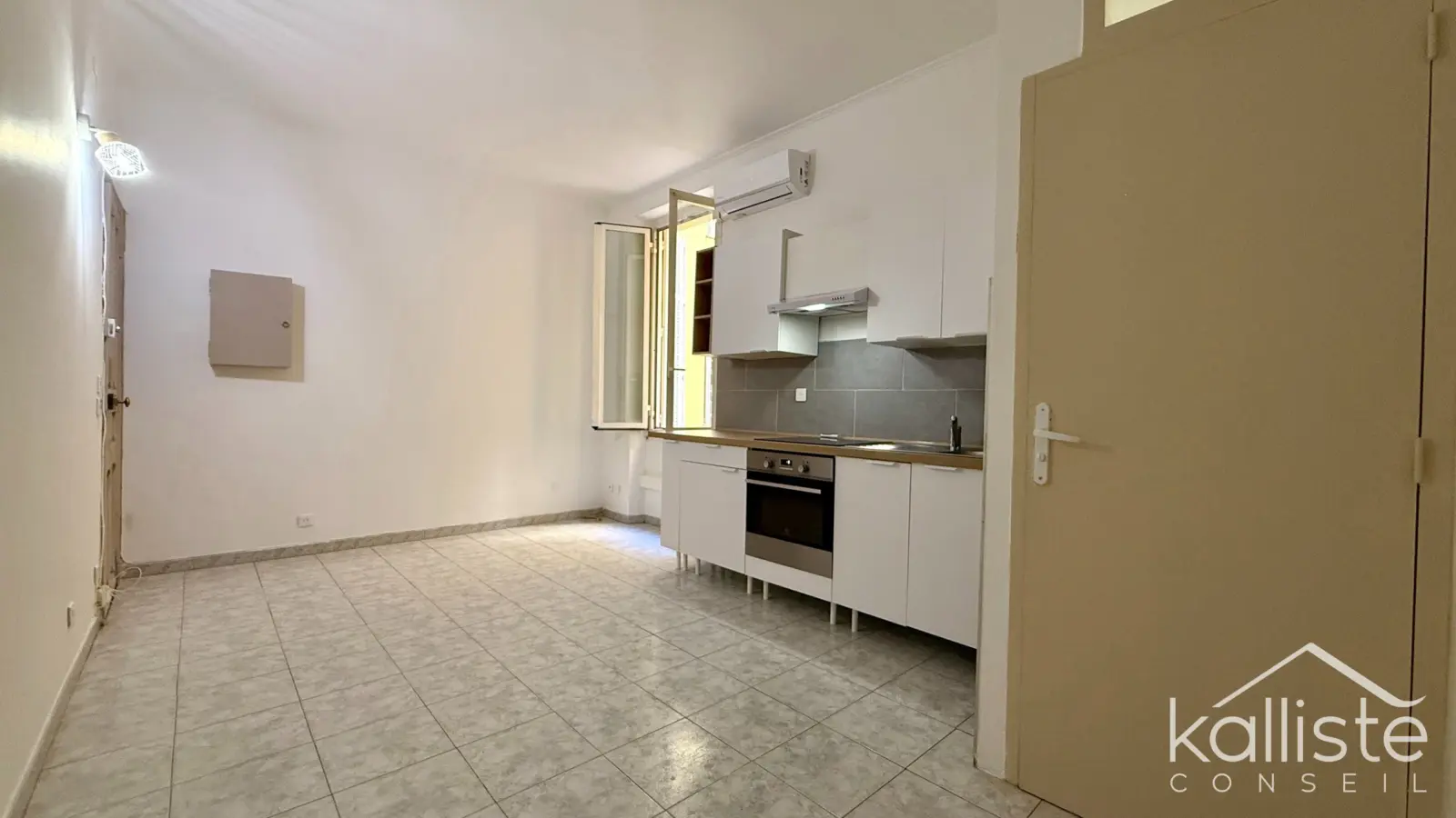 Ajaccio – Studio climatisé en centre-ville, prêt à louer - photo 1
