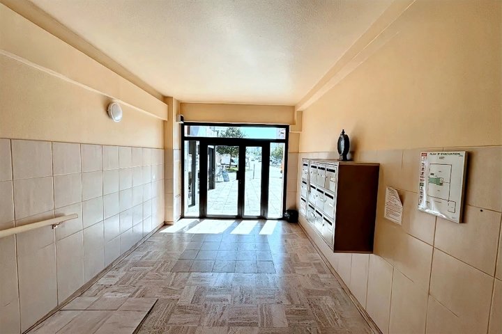 Spacieux T4 avec grand balcon, grenier et parking – Quartier Candia, Ajaccio - photo 10
