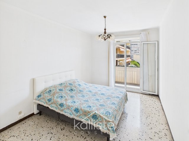 Spacieux T4 avec grand balcon, grenier et parking – Quartier Candia, Ajaccio - photo 6
