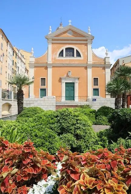 Accompagnement pour vendre un appartement à Ajaccio