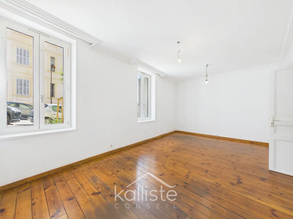 Appartement/local commercial – T3-Bd François SALINI