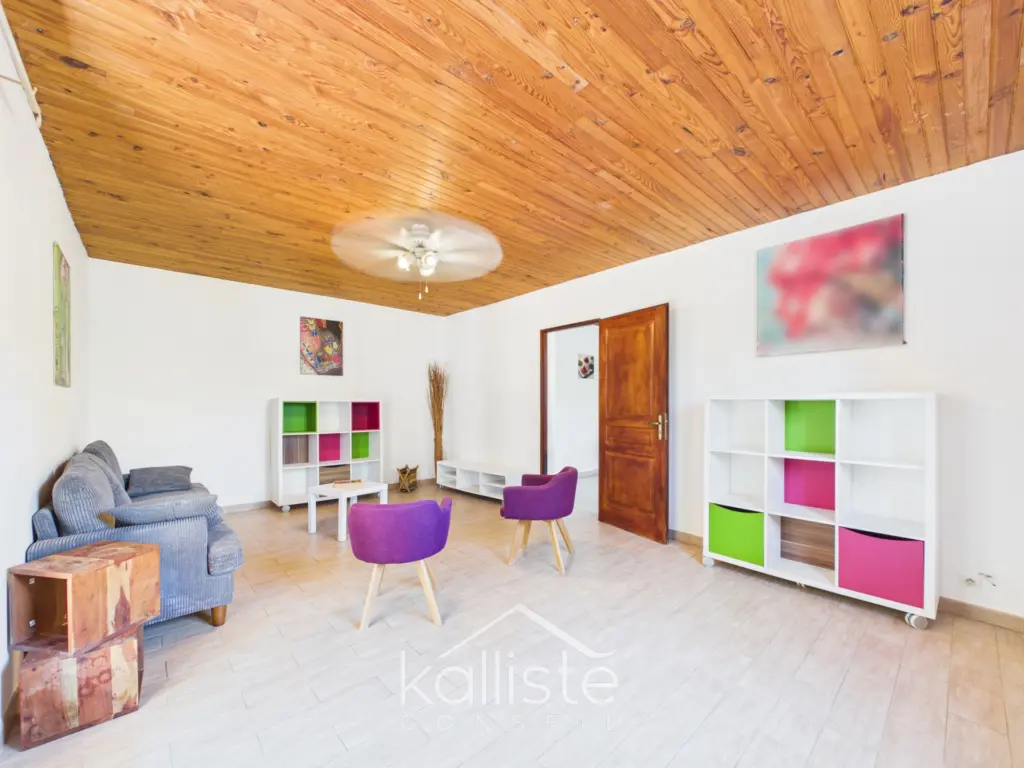 REZ DE VILLA – LORETTO photo 3