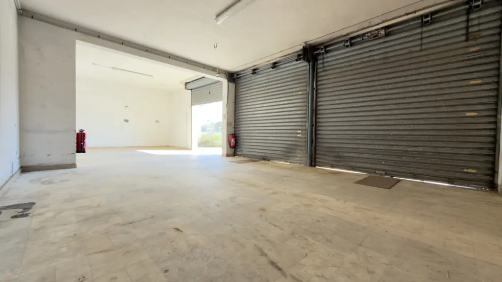 Baléone / Caldaniccia – Local de stockage 77,60 m², photo 2