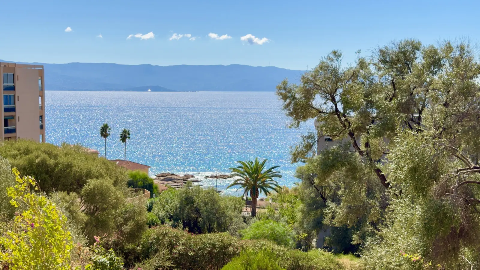 Appartement T3 avec terrasse de 50 m² vue mer – Ajaccio, Sanguinaires - photo 1